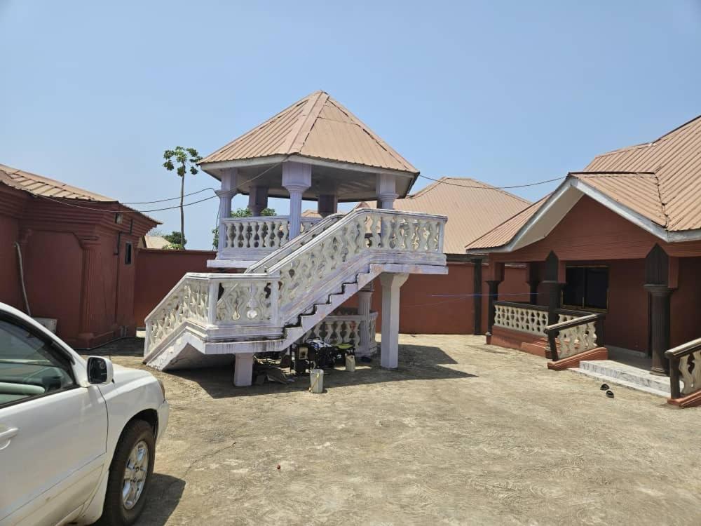 Isa Guests House Hotel Lungi Exterior photo